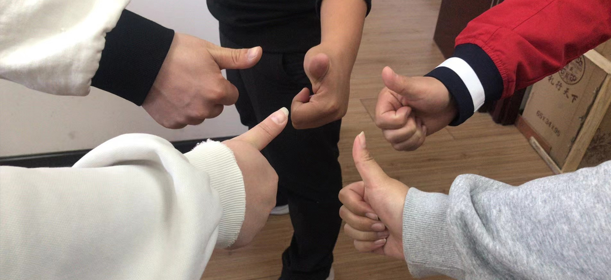 管家式服務(wù)，定期回訪(fǎng)